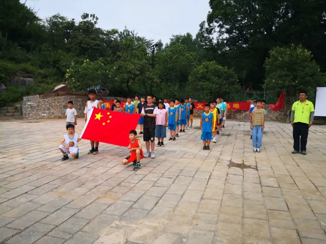 哪里有针对青少年的篮球训练计划_0